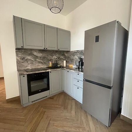 Apartamenty Kamienica Centrum - 1 Maja Lubiń Екстериор снимка