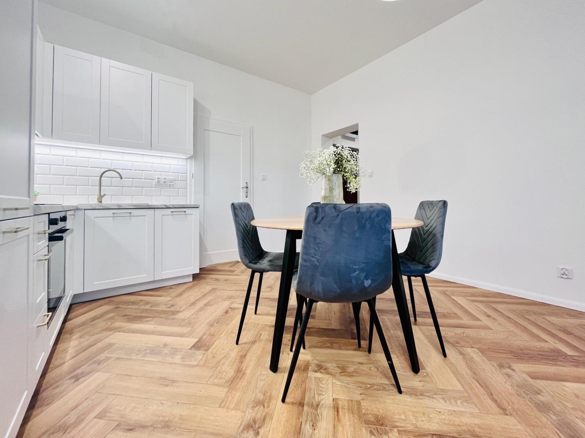 Apartamenty Kamienica Centrum - 1 Maja Lubiń Екстериор снимка