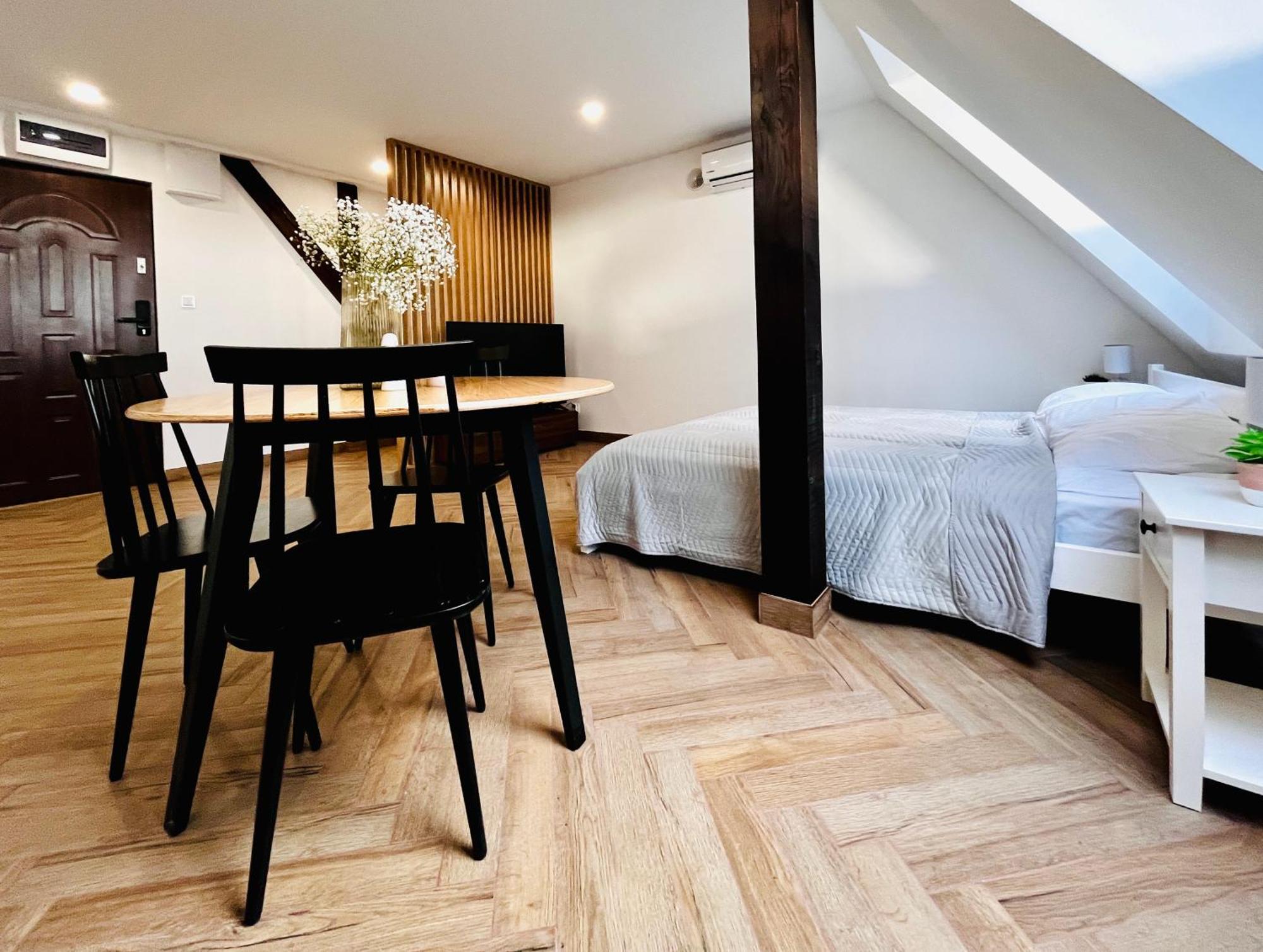Apartamenty Kamienica Centrum - 1 Maja Lubiń Екстериор снимка