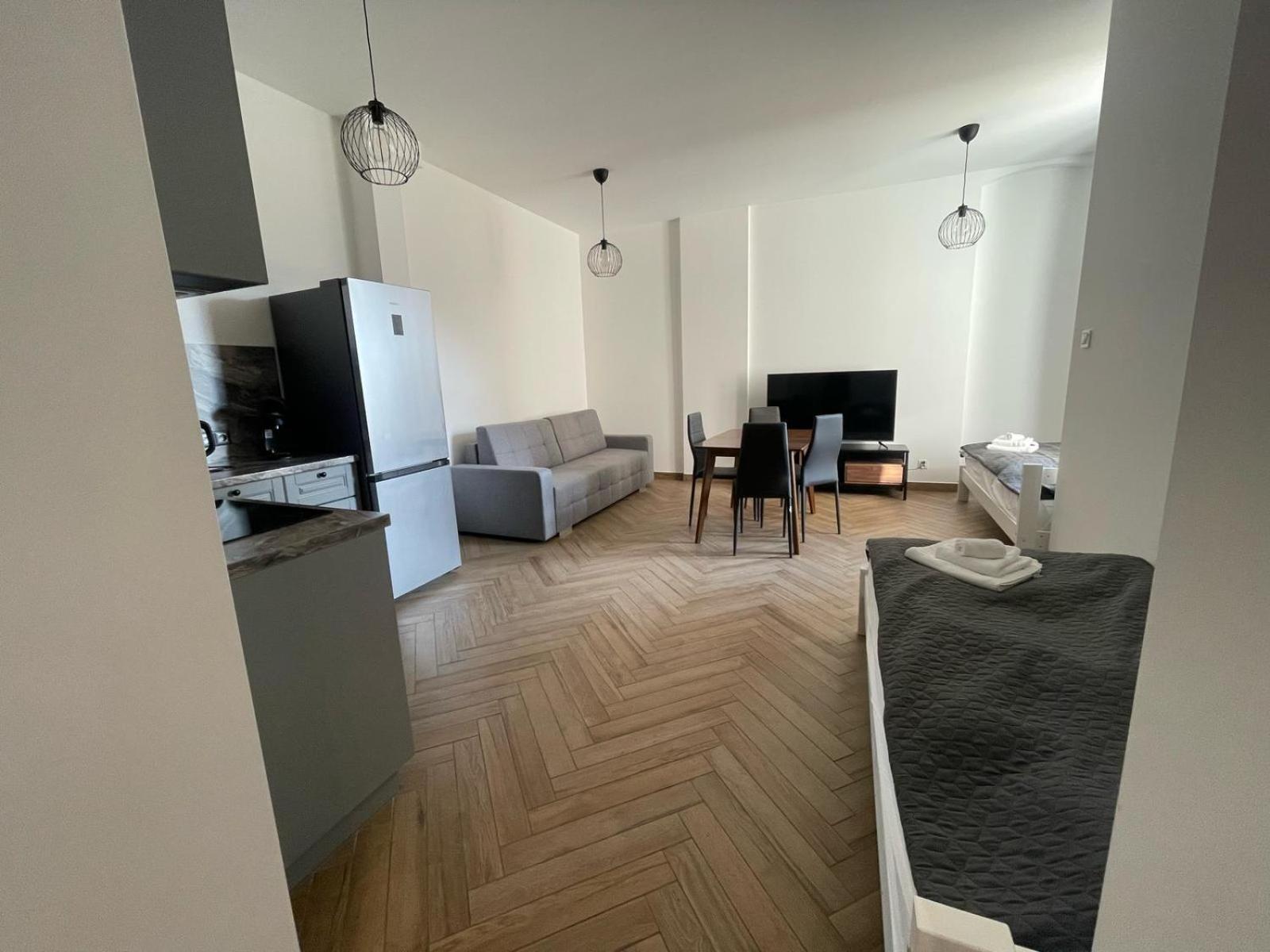 Apartamenty Kamienica Centrum - 1 Maja Lubiń Екстериор снимка