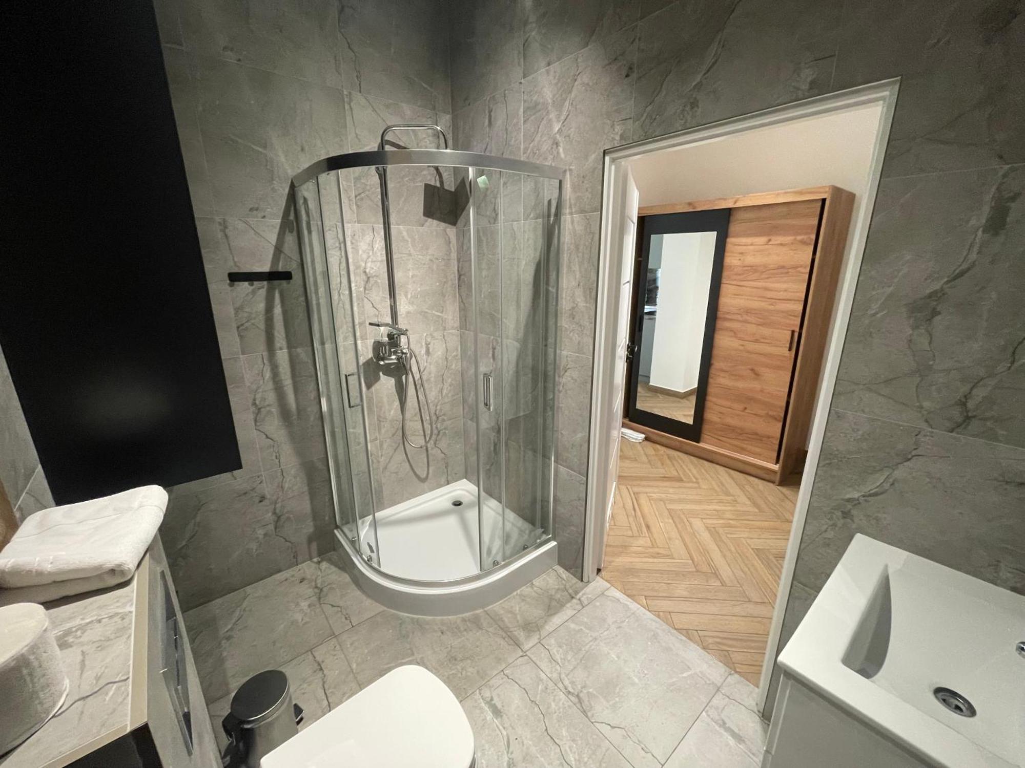 Apartamenty Kamienica Centrum - 1 Maja Lubiń Екстериор снимка